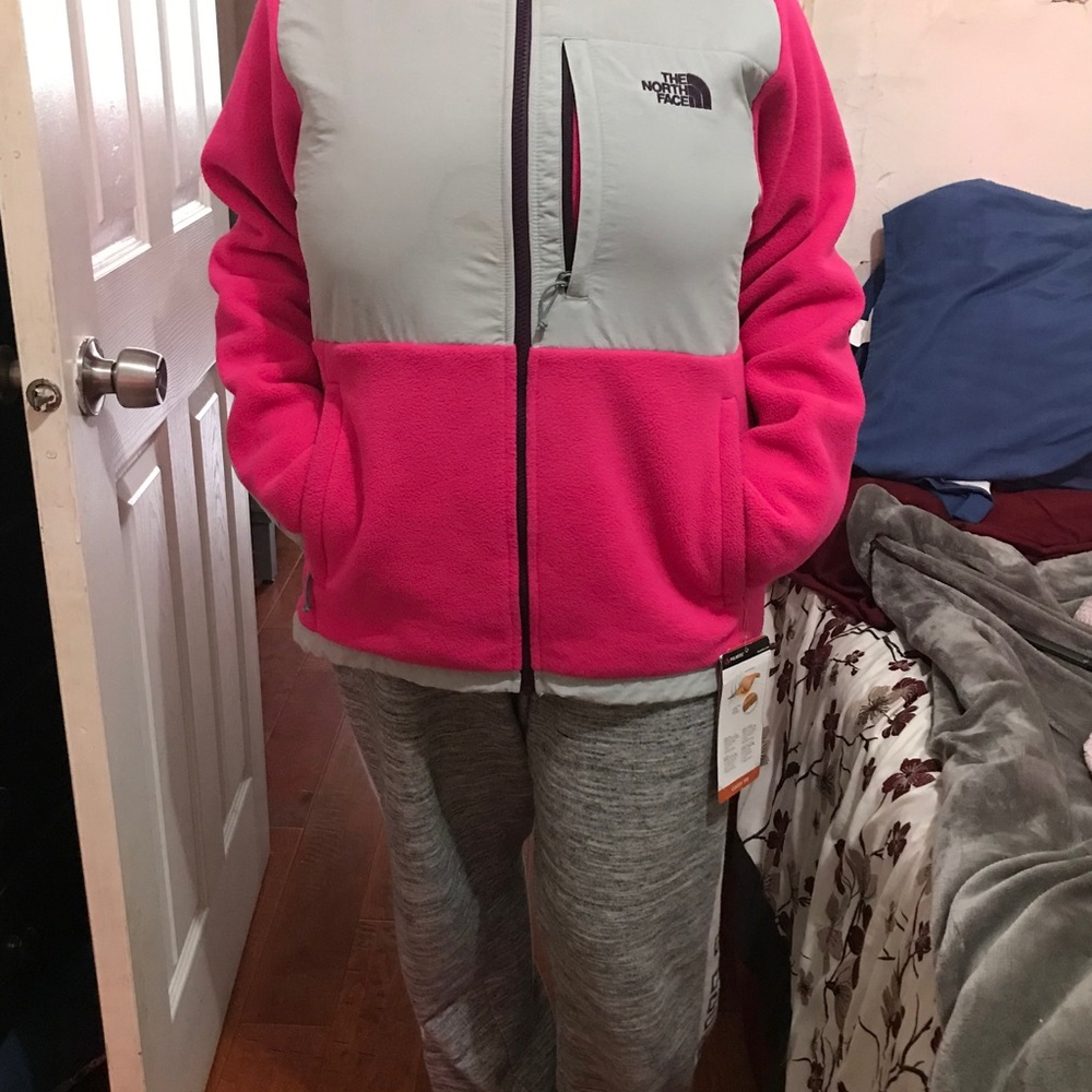 North Face jacket nwt - Picture 4 of 8
